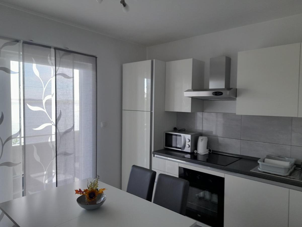 Apartmani Antea Starigrad Paklenica Zimmer foto