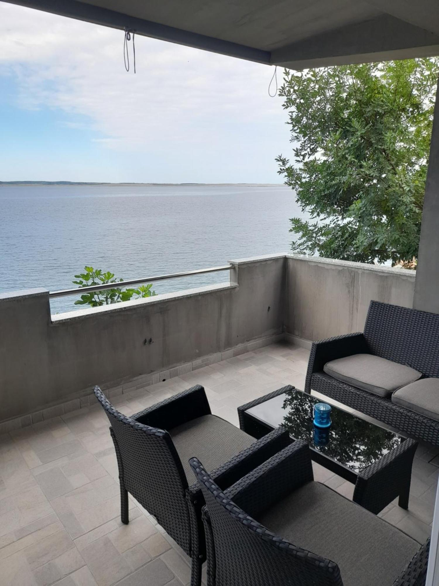 Apartmani Antea Starigrad Paklenica Zimmer foto